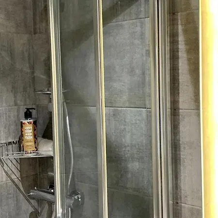 Aspen - Airport & Access Appart hôtel